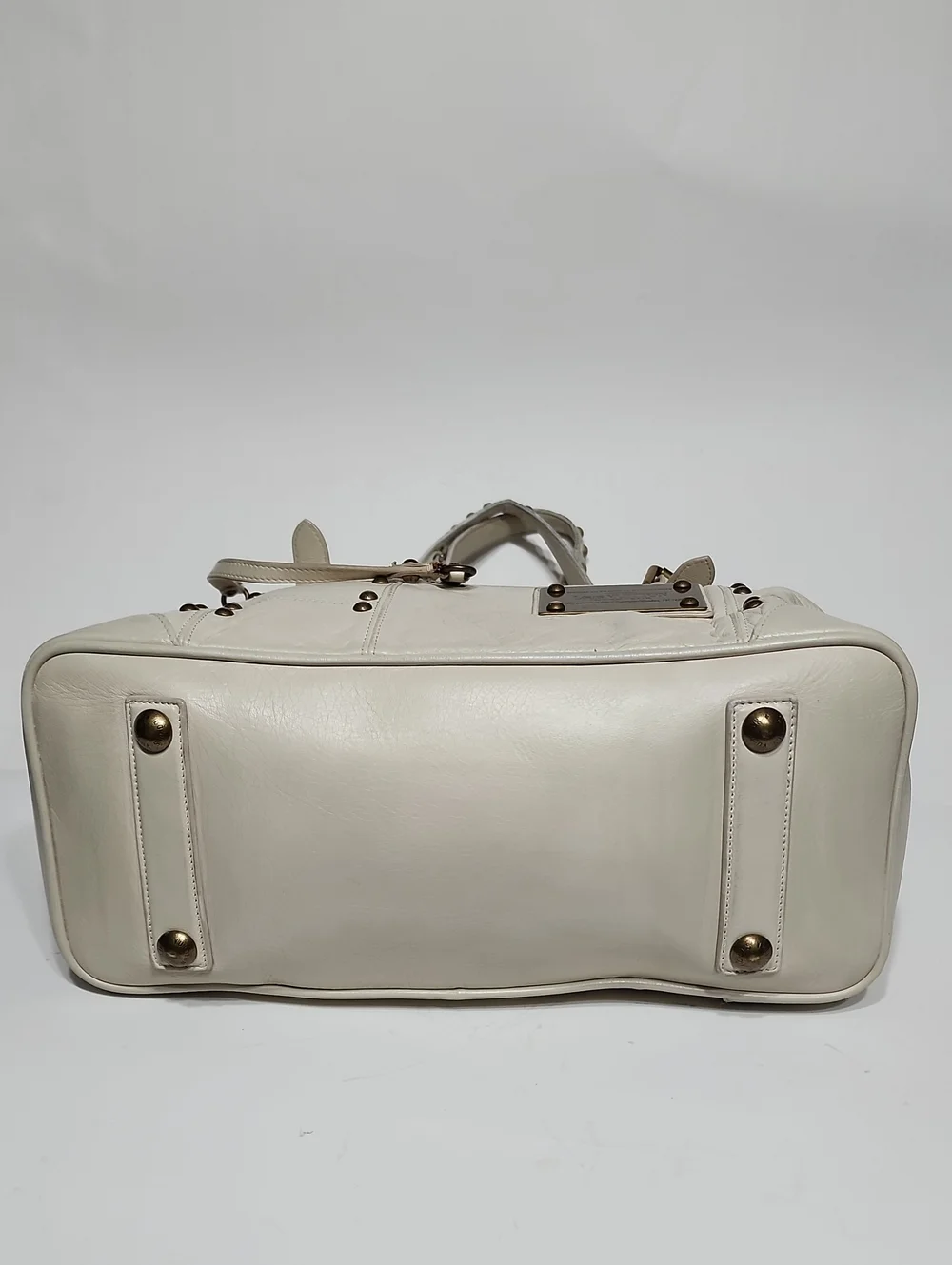 Louis Vuitton Suhali Aged Gold Rivet Hardware Tapioca Y2K Shoulder bag